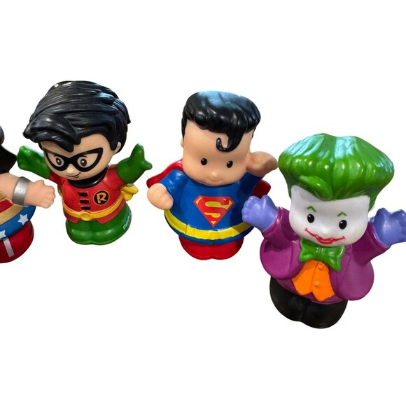 DC Comics Fisher-Price Little People Heroes Villains 6 Pc Batman Superman Joker - Picture 3 of 15